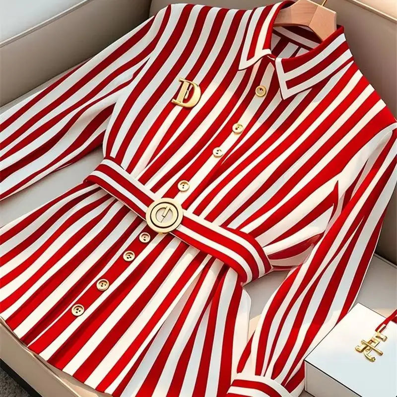 Limiguyue French High-end Red Stripe Blouse Polo Collar Brooch Top Autumn Women Small Fragrance Slim Belt Shirt Office Lady 582P